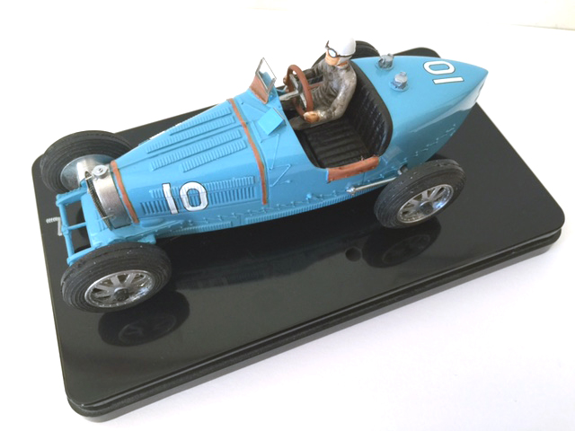 MMK 71AK Bugatti Type 51 blue, painted COMPLETE KIT with chassis